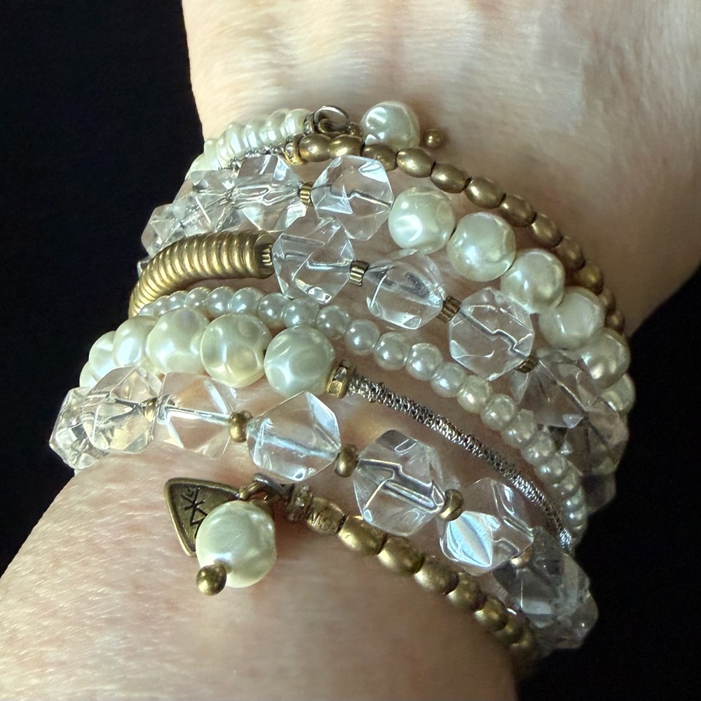 Silpada Practical Pearls Bracelet - Picture 6 of 8